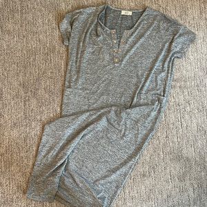 Woman’s Long night gown size small/medium